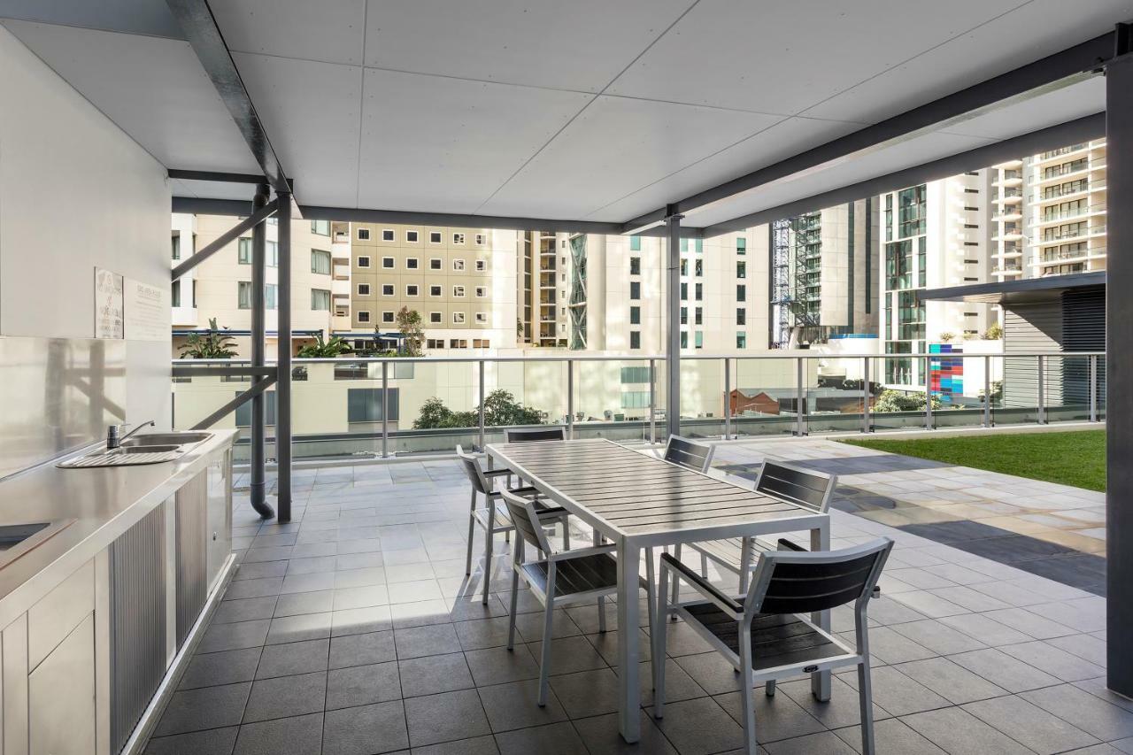 Apartments @ 108 Albert Brisbane Buitenkant foto